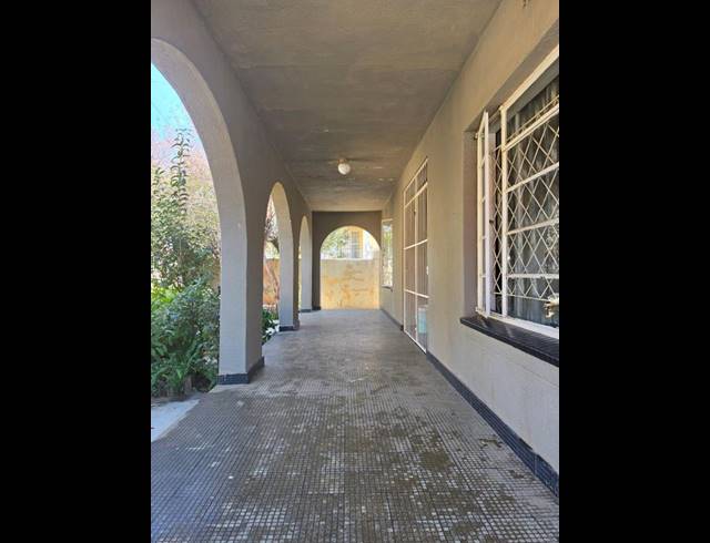 3 BEDROOM HOUSE FOR SALE IN KENILWORTH